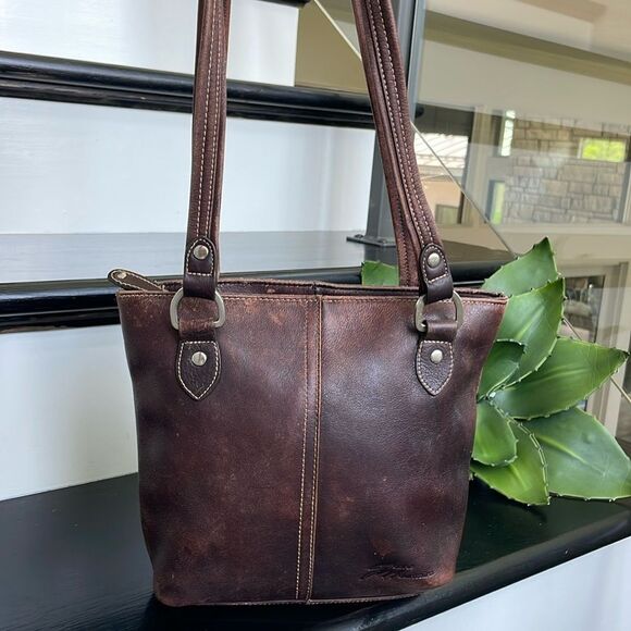Stone Mountain Accessories Handbags - Stone Mountain genuine, leather shoulder tote handbag purse